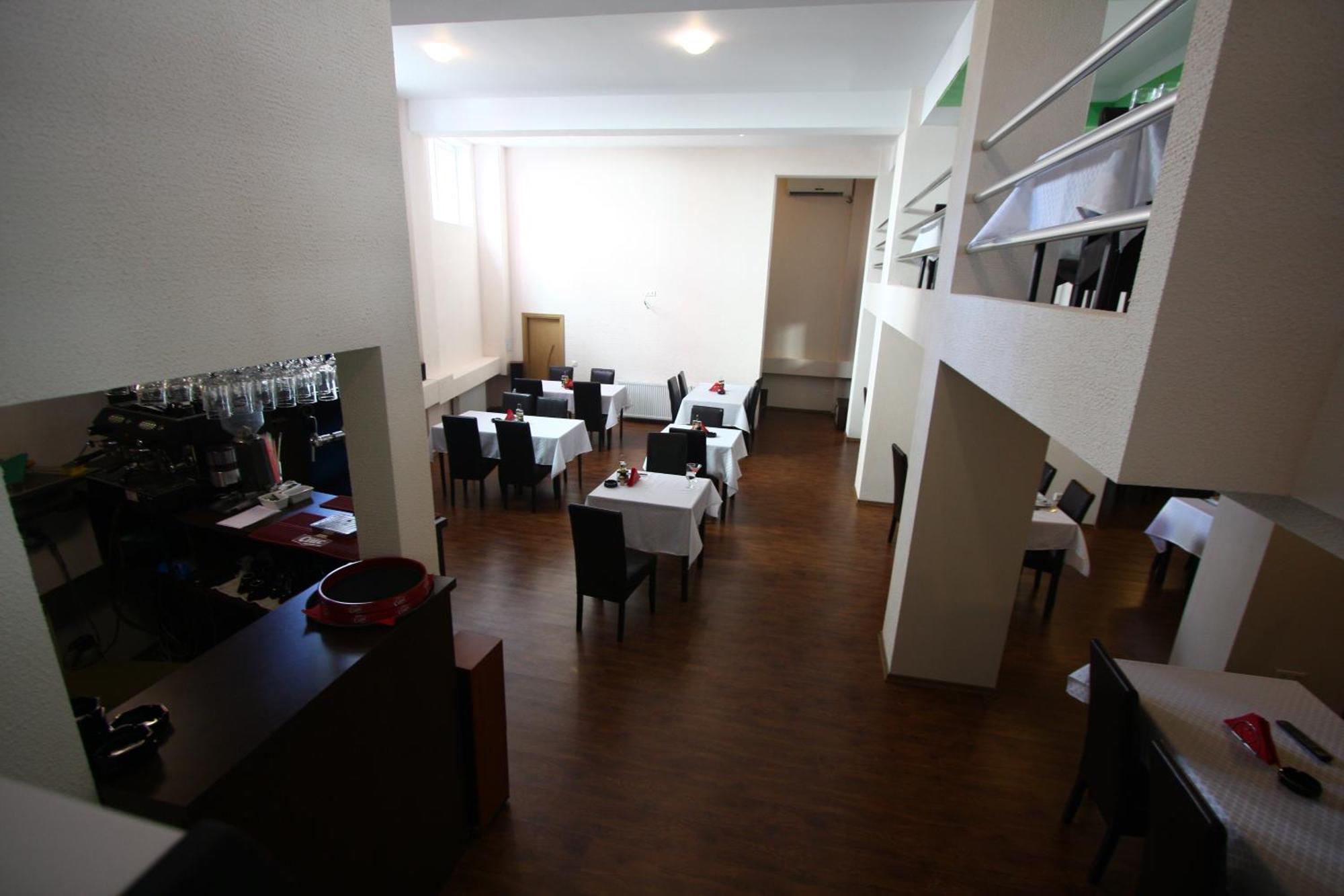 Hotel Basarab Bukareszt Zewnętrze zdjęcie