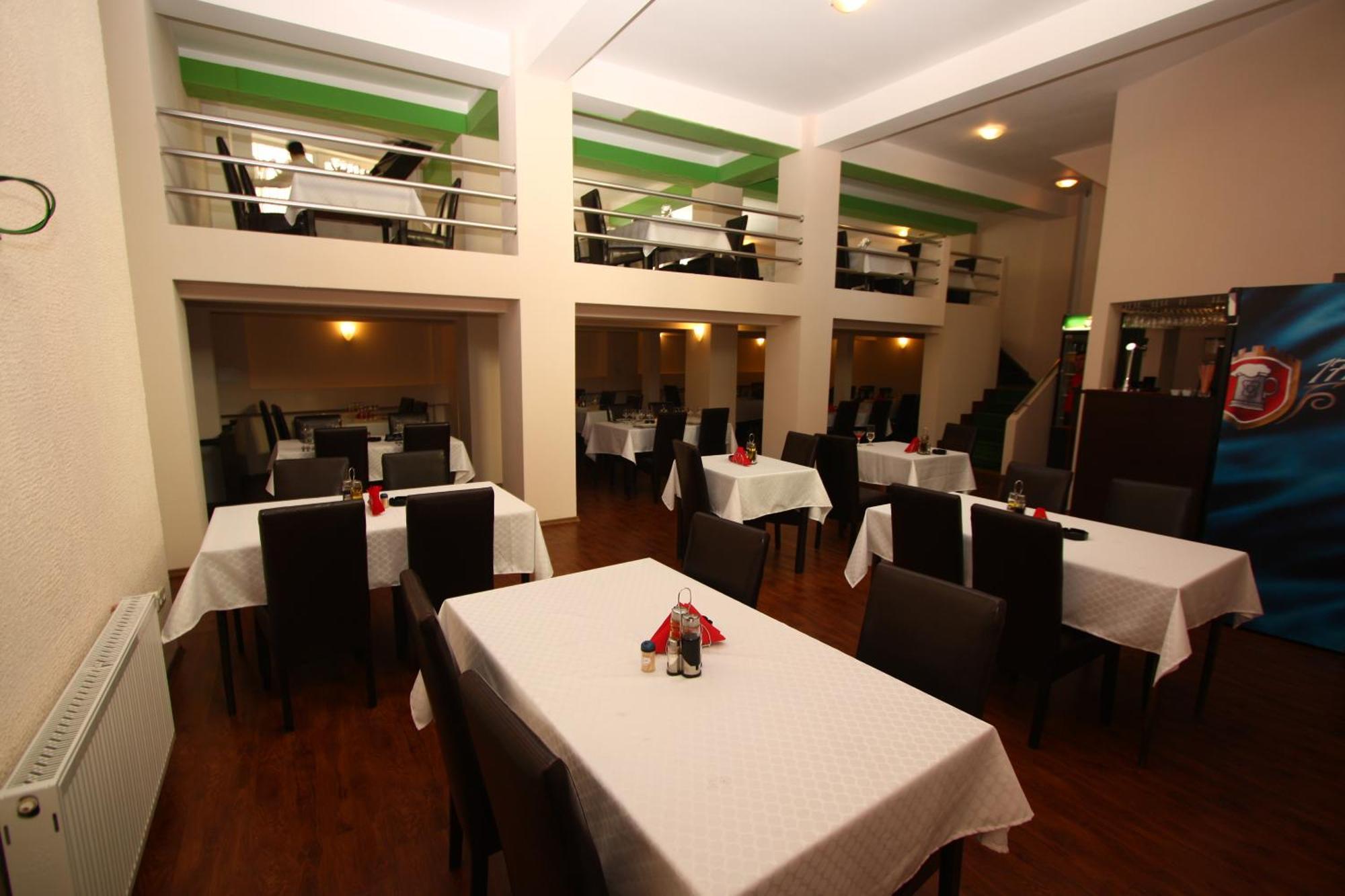 Hotel Basarab Bukareszt Zewnętrze zdjęcie